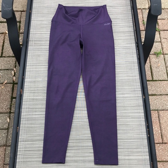 NWOT AR-33 Alpha High Waist Legging Amthyst Fade - Picture 3 of 9